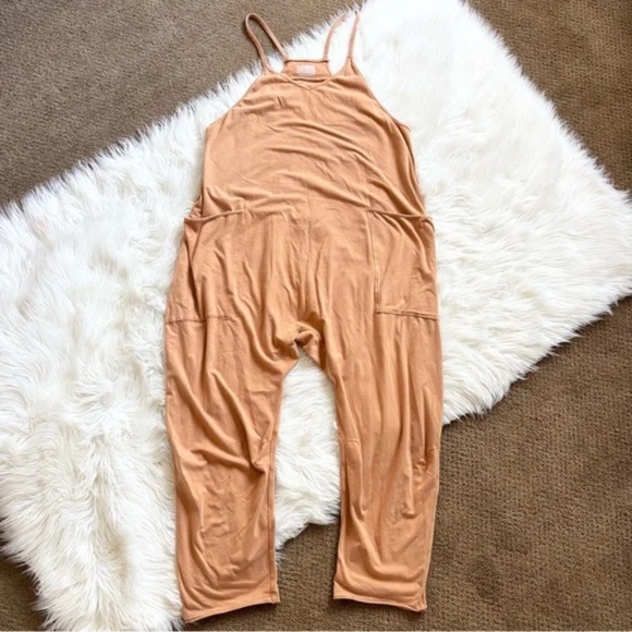 FP Movement Hot Shot Jumpsuit Toasted Coconut Medium M - Picture 3 of 6